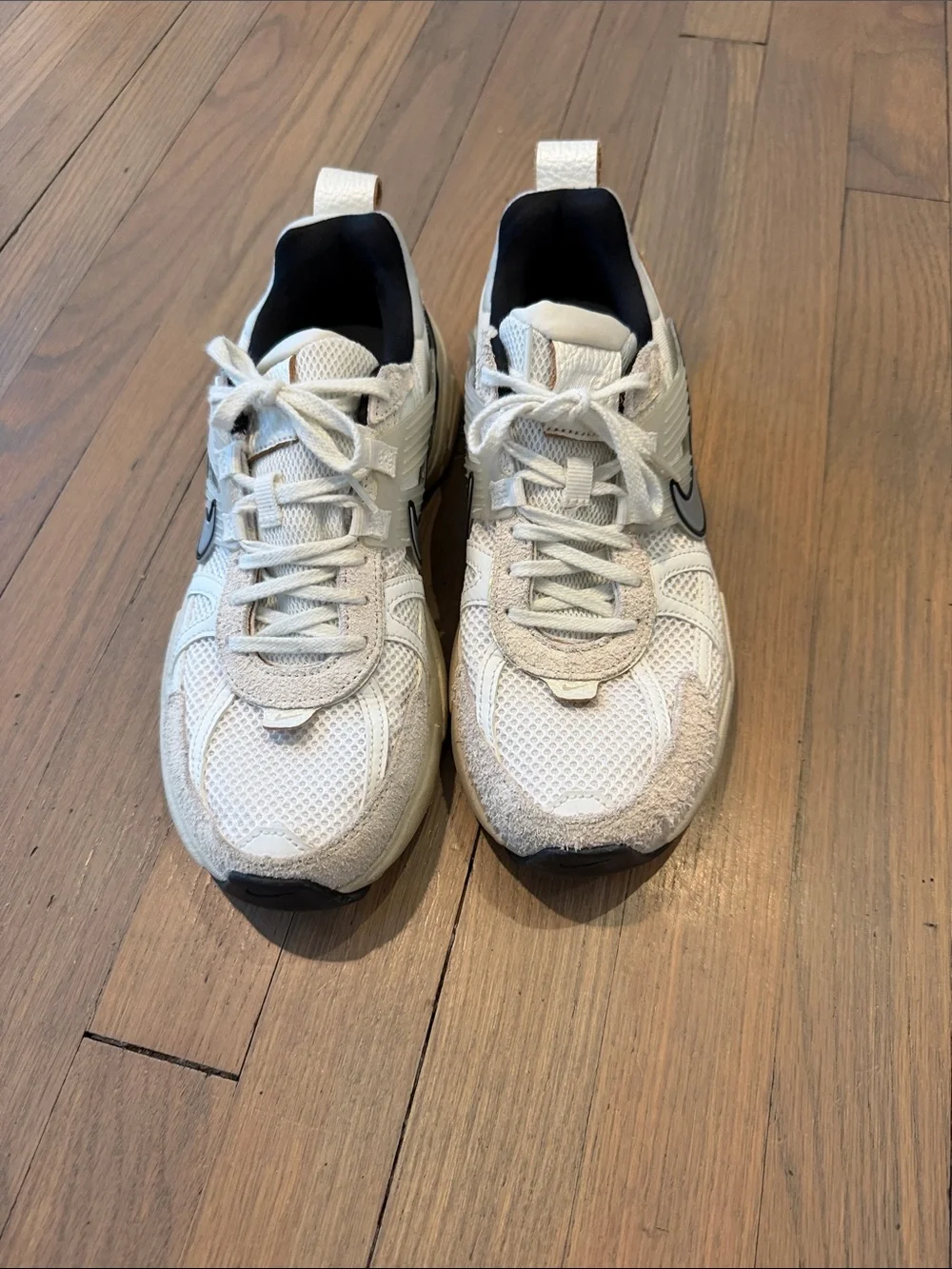 Nike White Black and Tan Women’s Athletic Sneakers